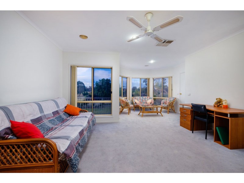 4 Allambie Road, Thurgoona NSW 2640