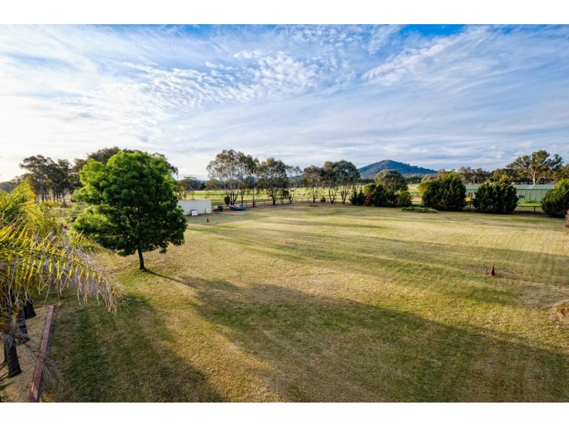 4 Allambie Road, Thurgoona NSW 2640