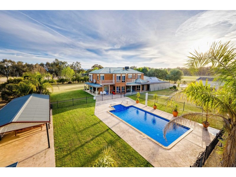 4 Allambie Road, Thurgoona NSW 2640