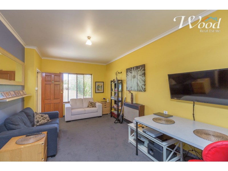 4/394 Urana Road, Lavington NSW 2641