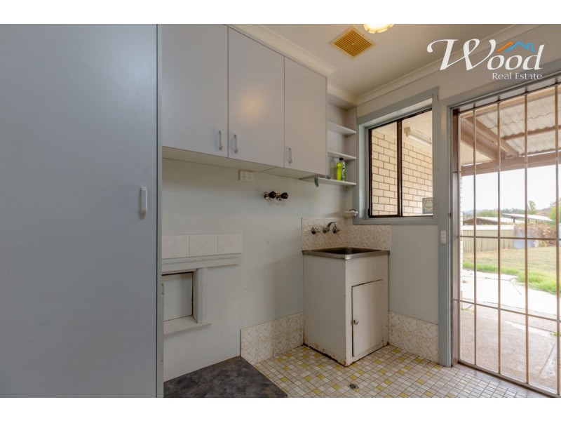 437 Urana Road, Lavington NSW 2641