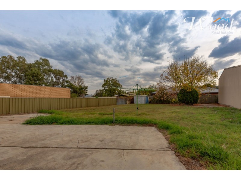 437 Urana Road, Lavington NSW 2641