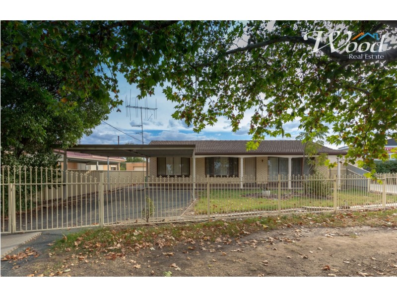 437 Urana Road, Lavington NSW 2641