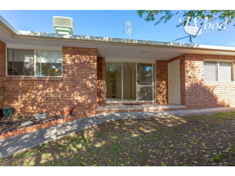 2/19 Harvey Crt, Albury NSW 2640