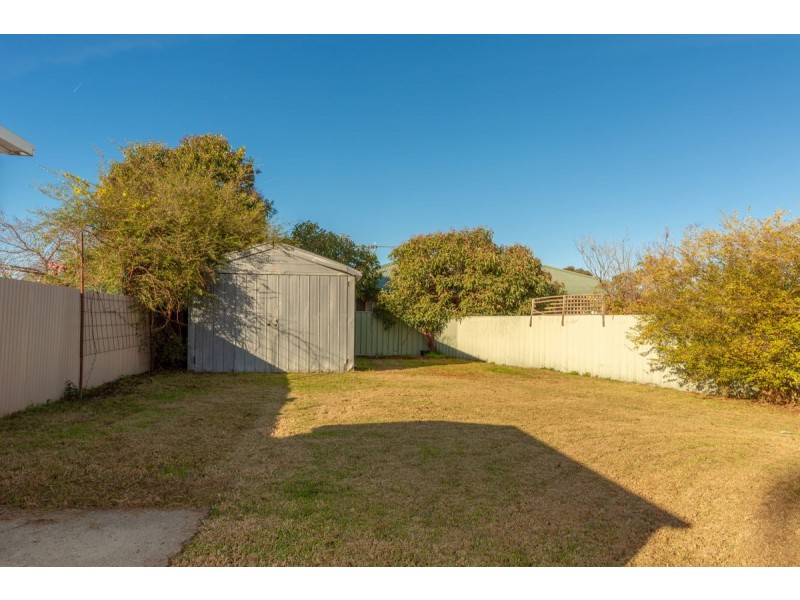 430 English Avenue, Lavington NSW 2641