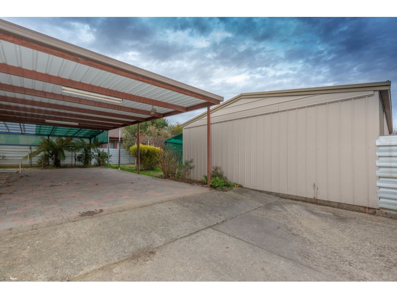 628 Storey Street, Lavington NSW 2641