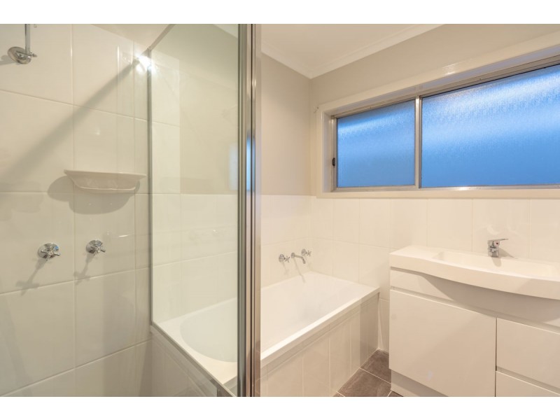 464 Danes Street, Lavington NSW 2641