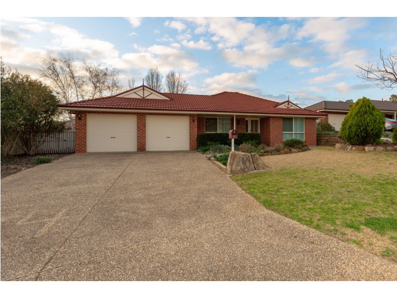 34 Norman Way, Thurgoona NSW 2640