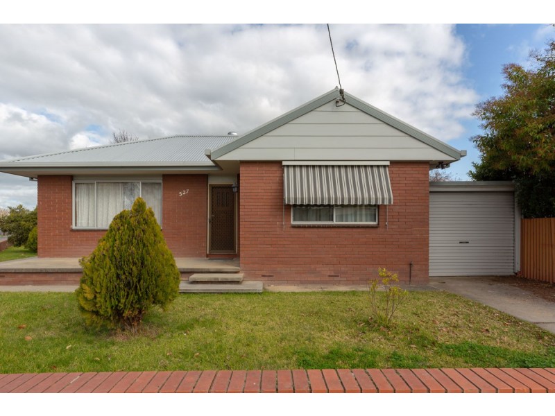 2/527 Sanders Road, Lavington NSW 2641