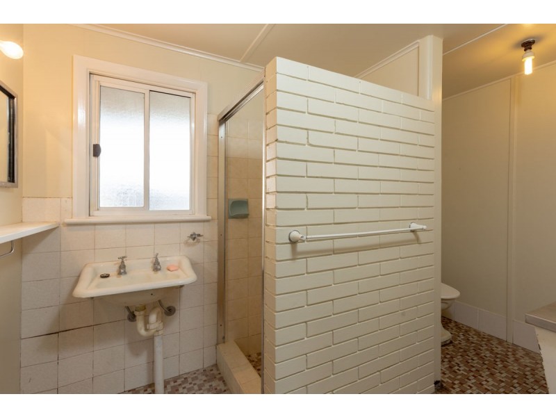 2/527 Sanders Road, Lavington NSW 2641