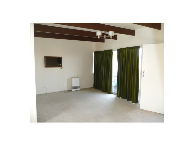 430 Douglas Road, Lavington NSW 2641