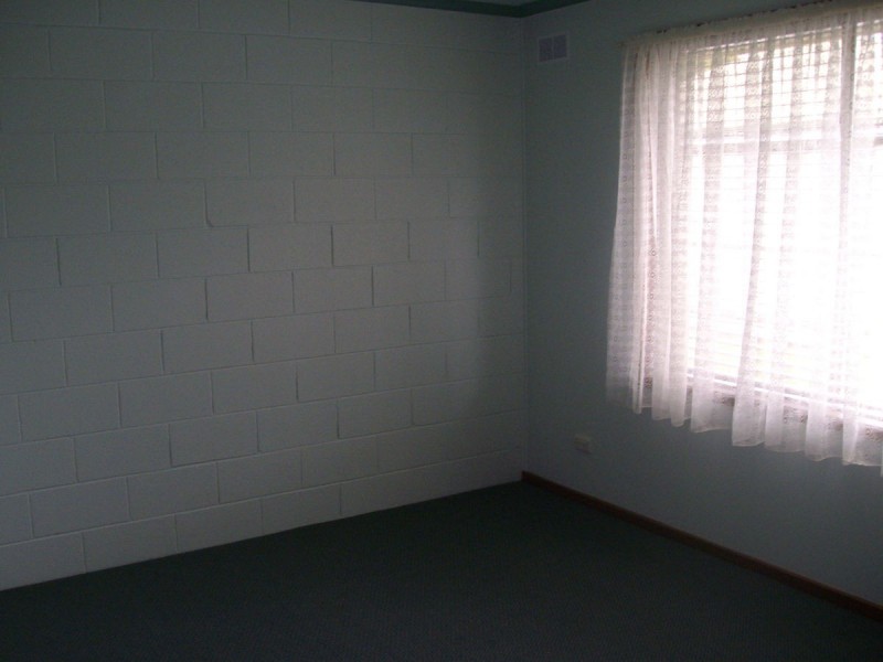 2/420 Urana Road, Lavington NSW 2641