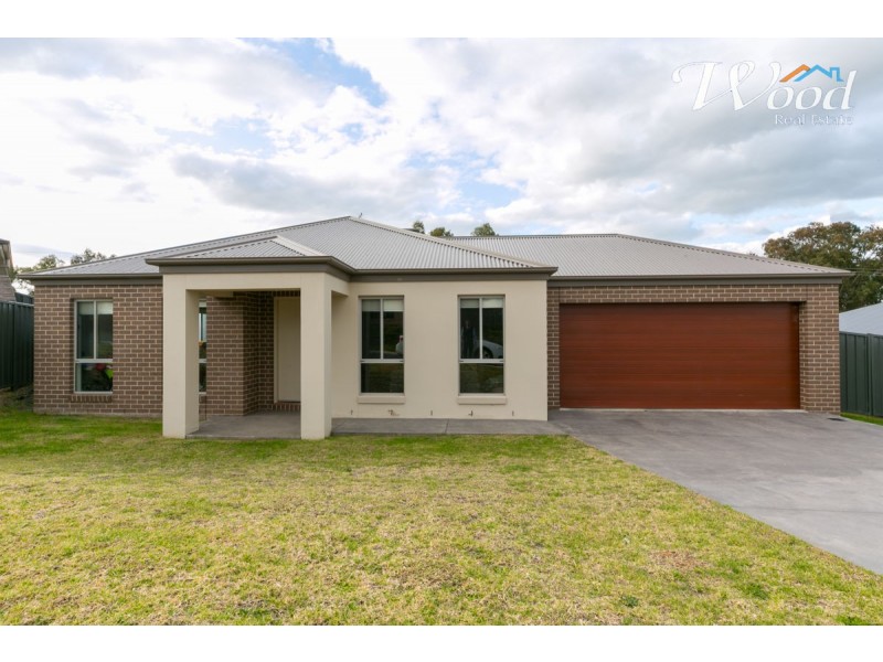 80 Wellington Drive, Thurgoona NSW 2640