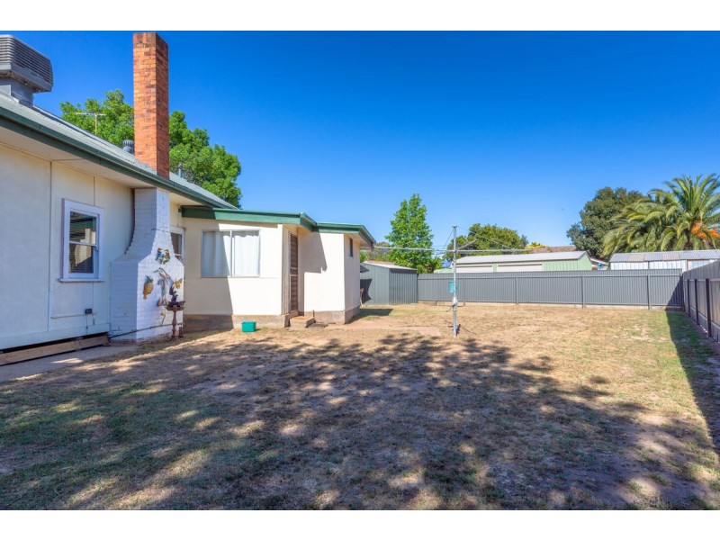 2 South Street, Culcairn NSW 2660
