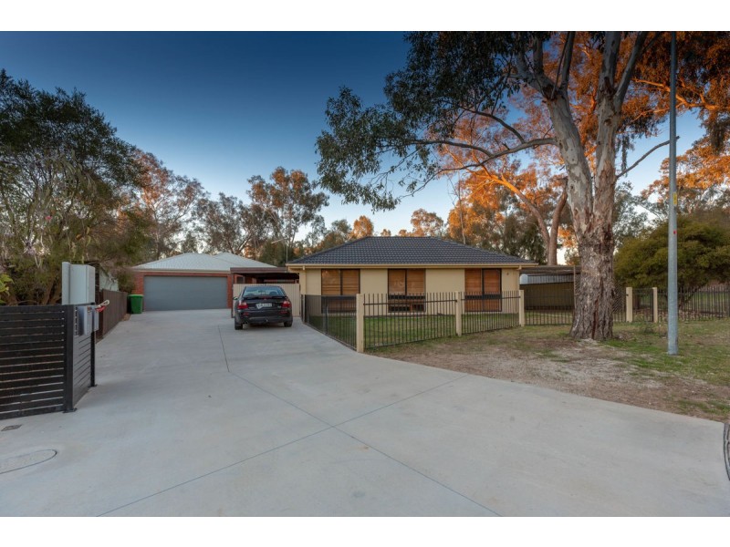 4 Mimosa Court, Thurgoona NSW 2640