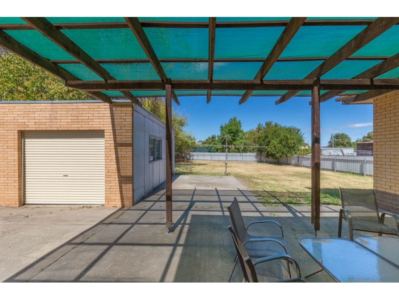 518 Hague St, Lavington NSW 2641