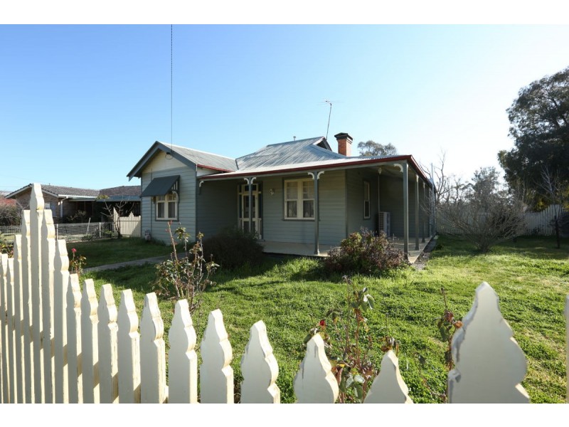 15 Sladen Street, Henty NSW 2658