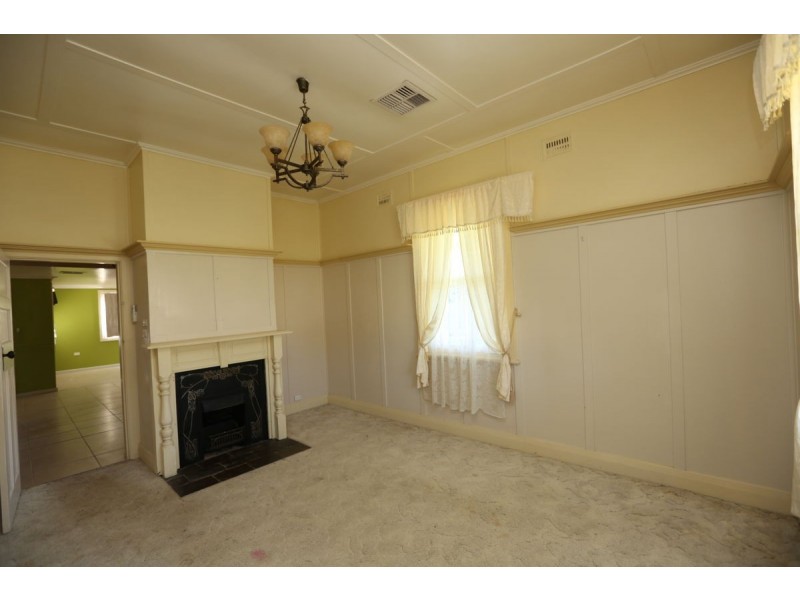 15 Sladen Street, Henty NSW 2658