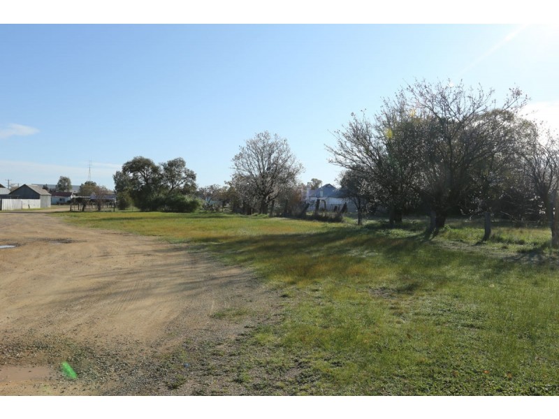 15 Sladen Street, Henty NSW 2658