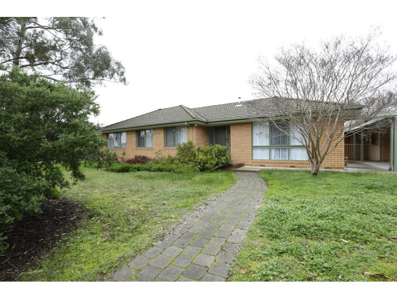 2 Troon Court, Thurgoona NSW 2640