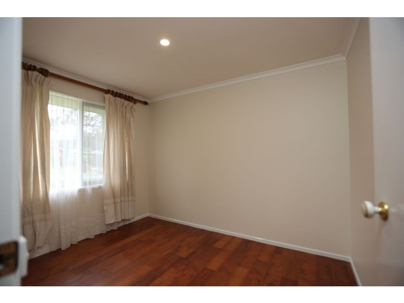 2 Troon Court, Thurgoona NSW 2640