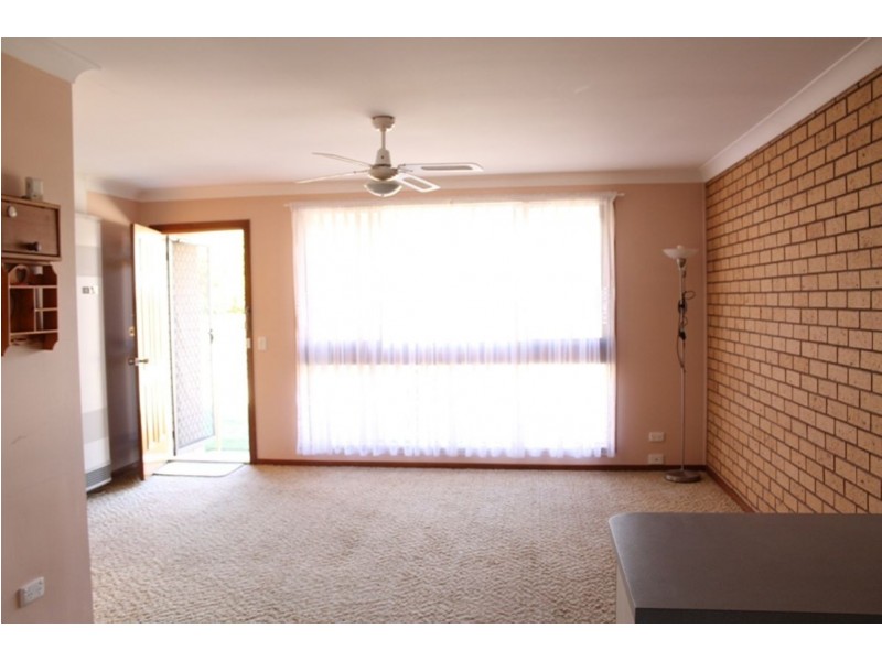 6/561 Woodbury Court, Lavington NSW 2641