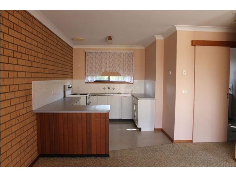 6/561 Woodbury Court, Lavington NSW 2641