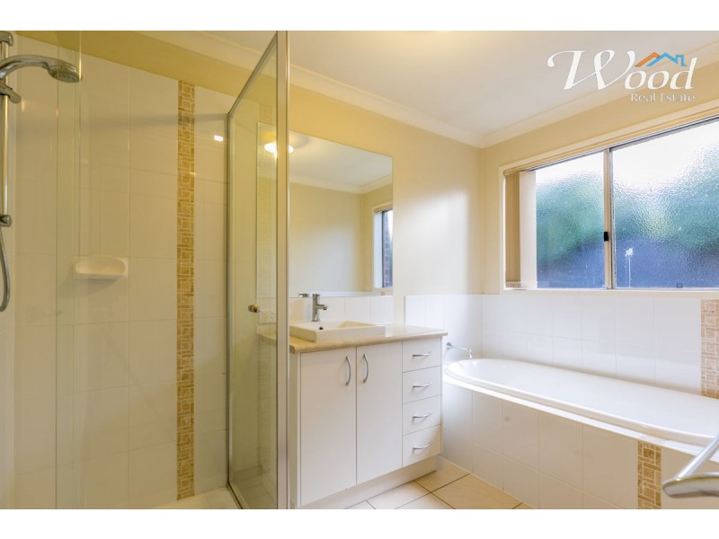 8 Squirrel Glider Drive, Thurgoona NSW 2640