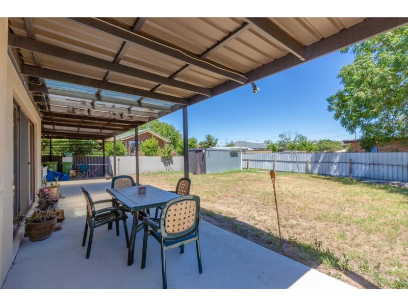 392 Colley Street, Lavington NSW 2641