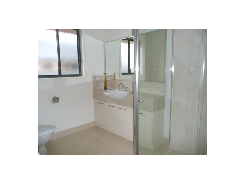 25 Swallow Street, Thurgoona NSW 2640