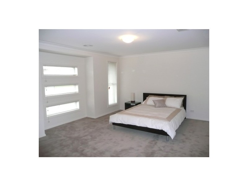 25 Swallow Street, Thurgoona NSW 2640