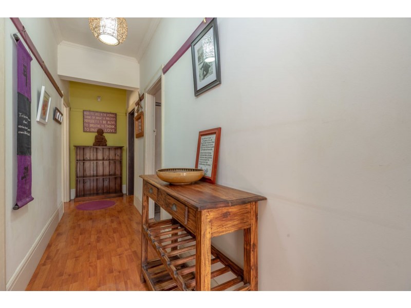 540 Hague Street, Lavington NSW 2641