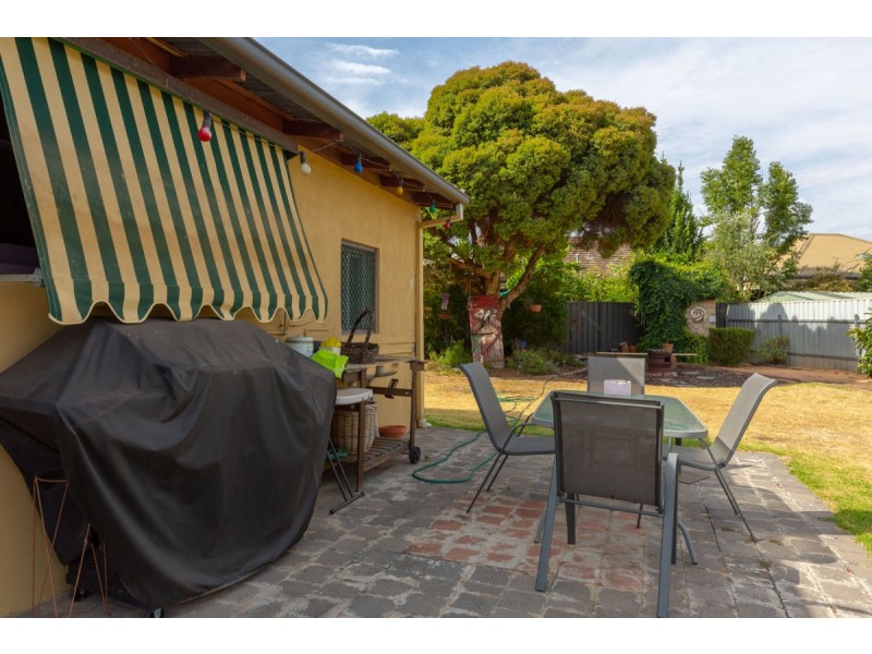 540 Hague Street, Lavington NSW 2641