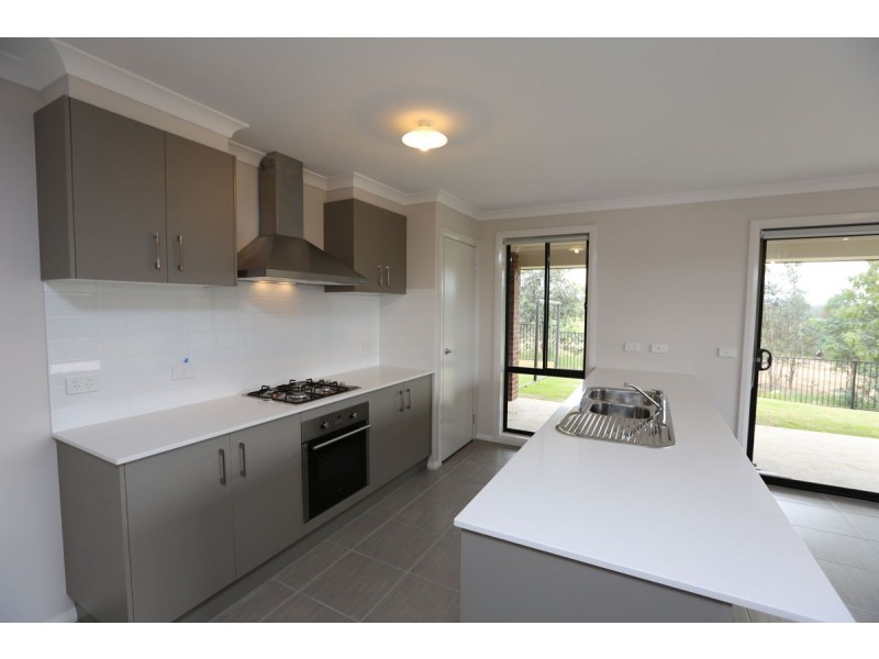 6 Barnett Avenue, Thurgoona NSW 2640