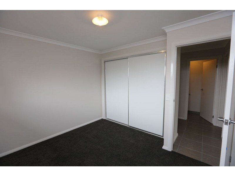 6 Barnett Avenue, Thurgoona NSW 2640