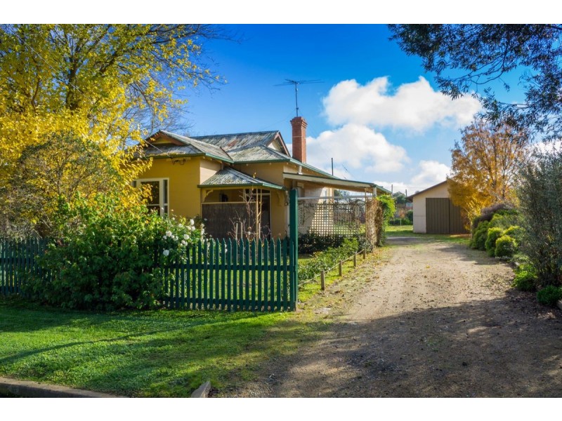 8 Wattle Street, Culcairn NSW 2660