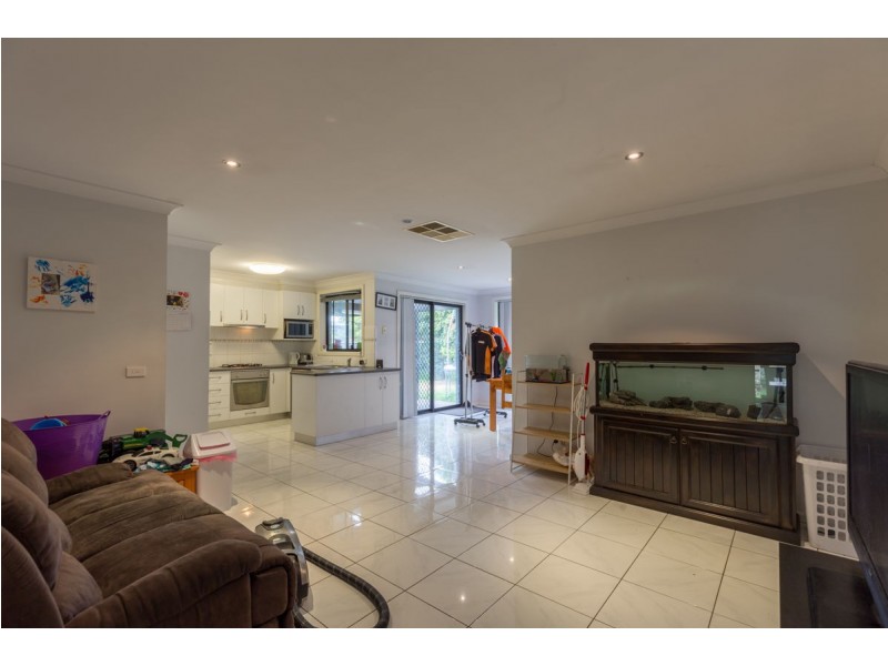 2 Guthega Court, Thurgoona NSW 2640