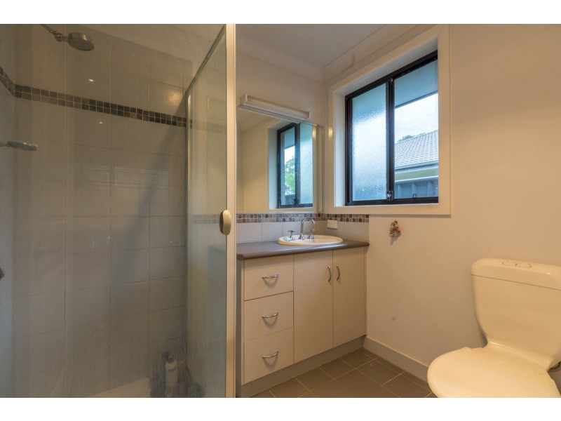 2 Guthega Court, Thurgoona NSW 2640