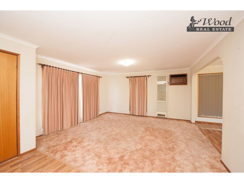 4 Candlebark Street, Thurgoona NSW 2640