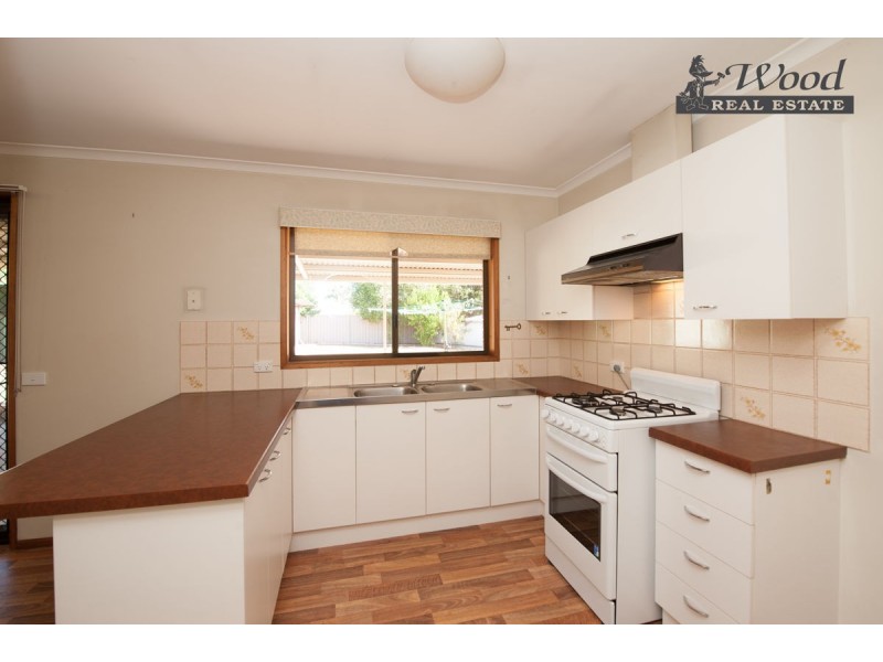 4 Candlebark Street, Thurgoona NSW 2640