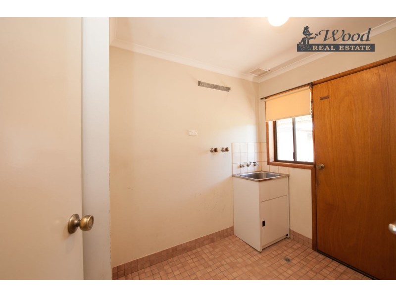 4 Candlebark Street, Thurgoona NSW 2640