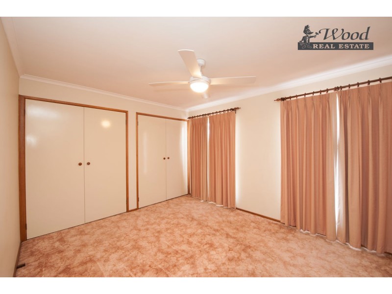 4 Candlebark Street, Thurgoona NSW 2640