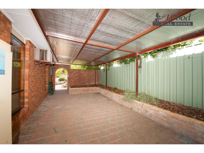 4 Candlebark Street, Thurgoona NSW 2640