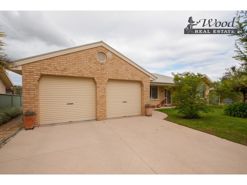 50 The Avenue, Thurgoona NSW 2640