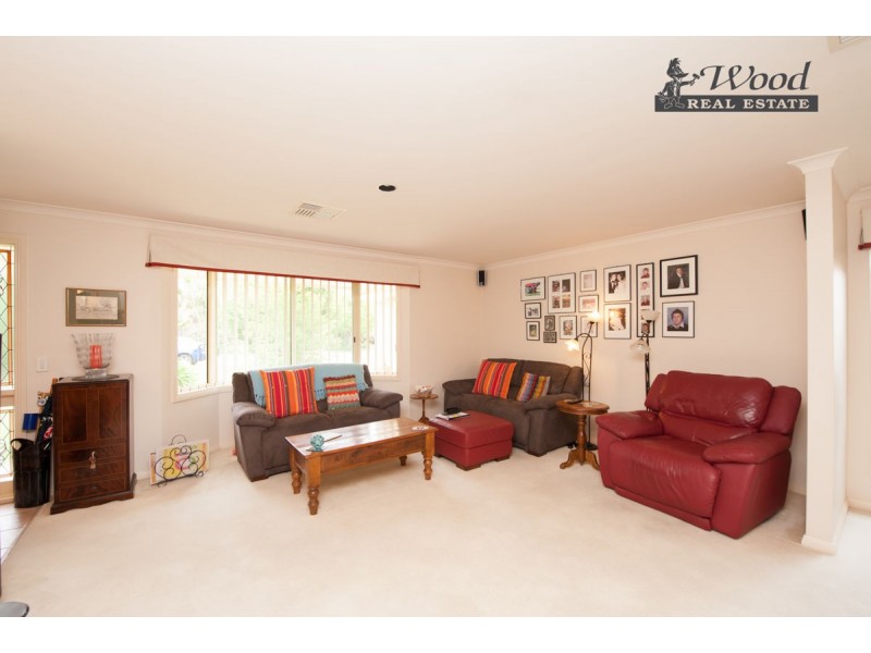 50 The Avenue, Thurgoona NSW 2640