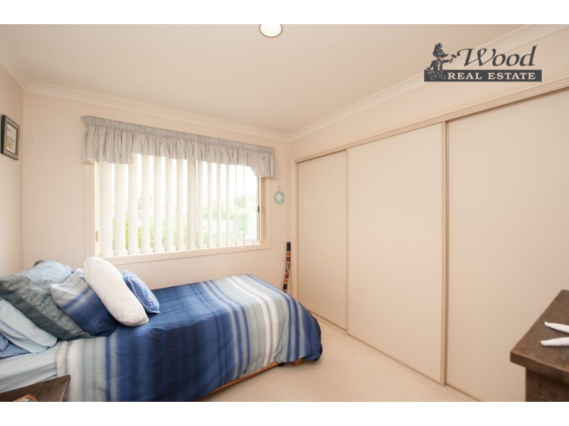 50 The Avenue, Thurgoona NSW 2640