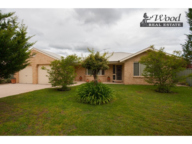 50 The Avenue, Thurgoona NSW 2640