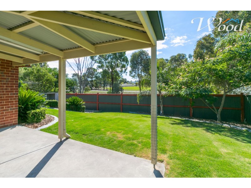 6 Wills Court, Thurgoona NSW 2640