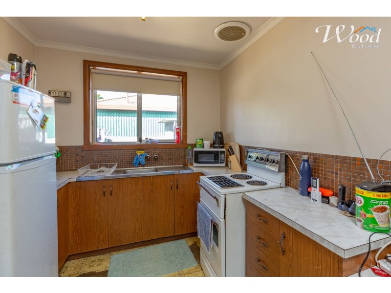 1 – 4 / 525 Kaitlers Road, Lavington NSW 2641