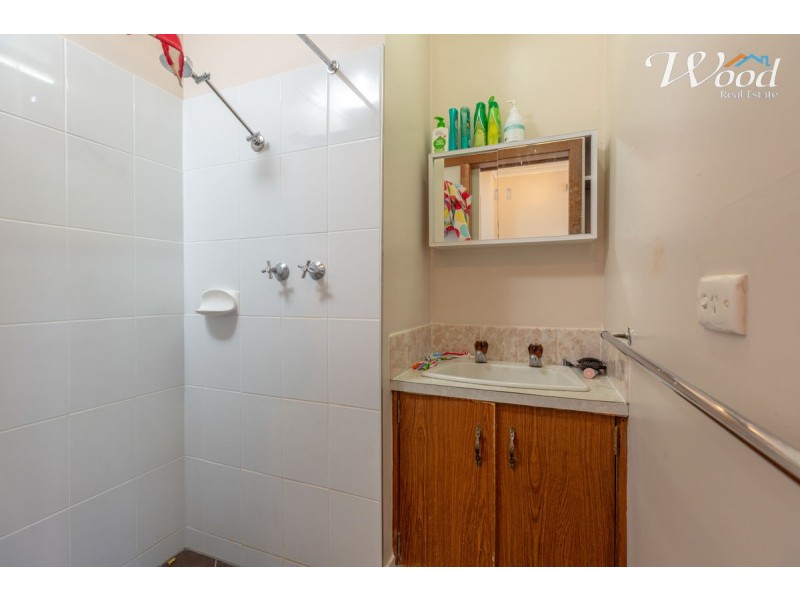 1 – 4 / 525 Kaitlers Road, Lavington NSW 2641